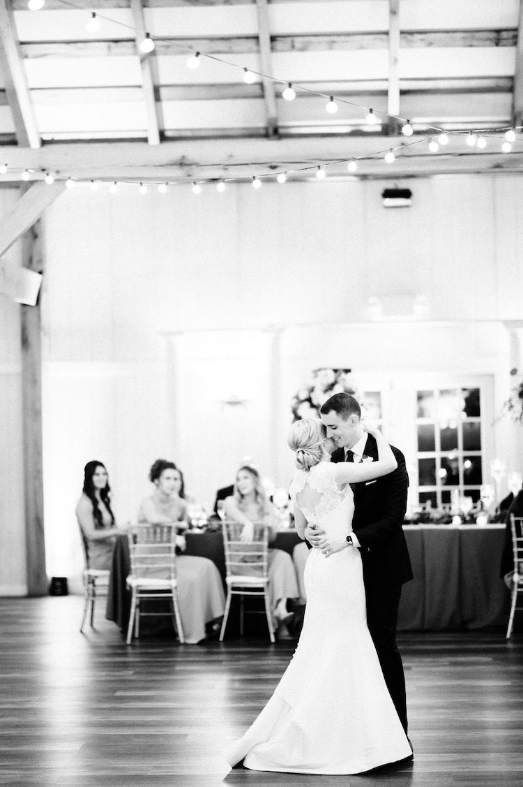 bride and groom first dance - Loudoun County wedding Lisa Havard Events